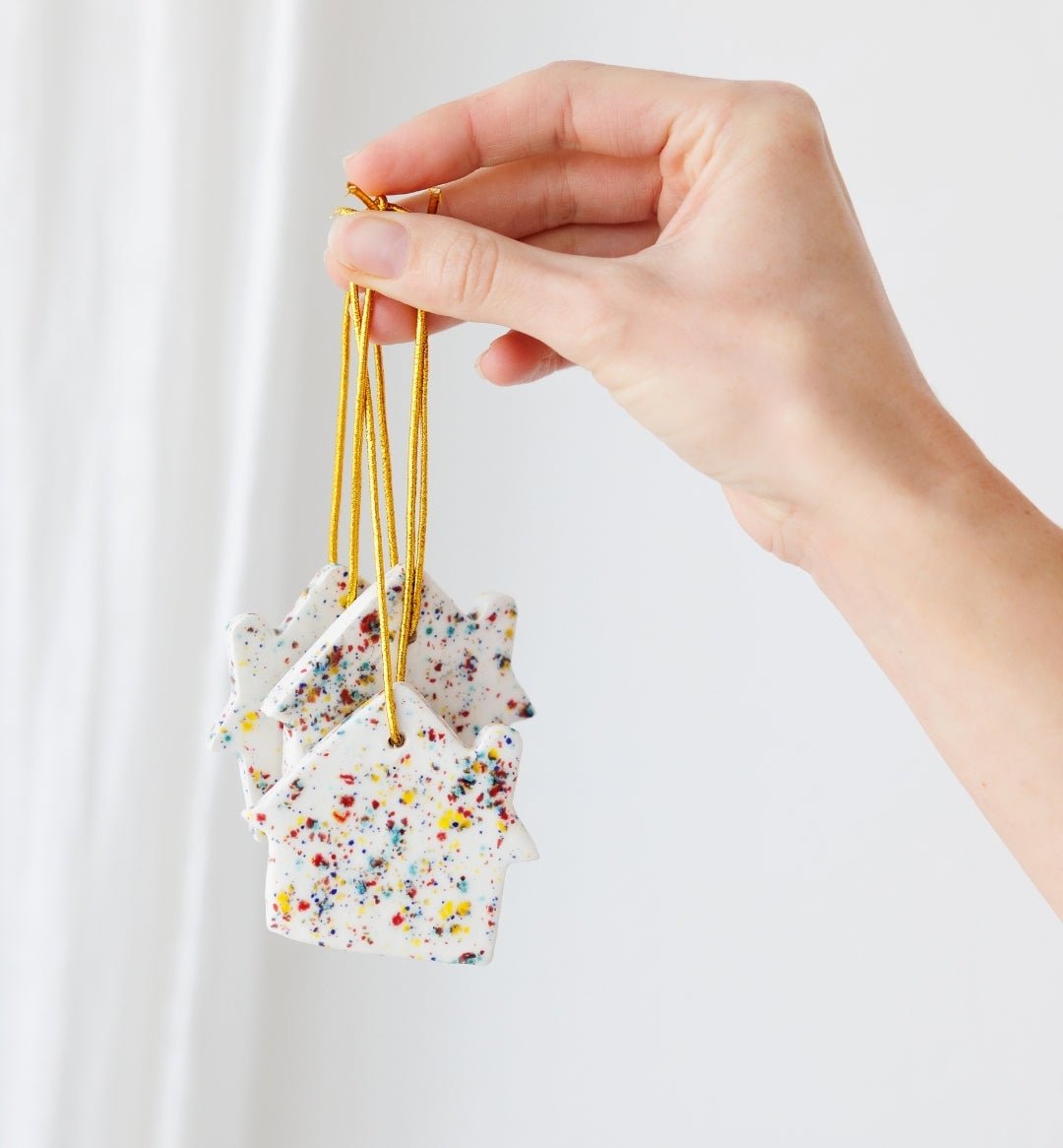 Keraminis eglutės žaisliukas ,,Namai"