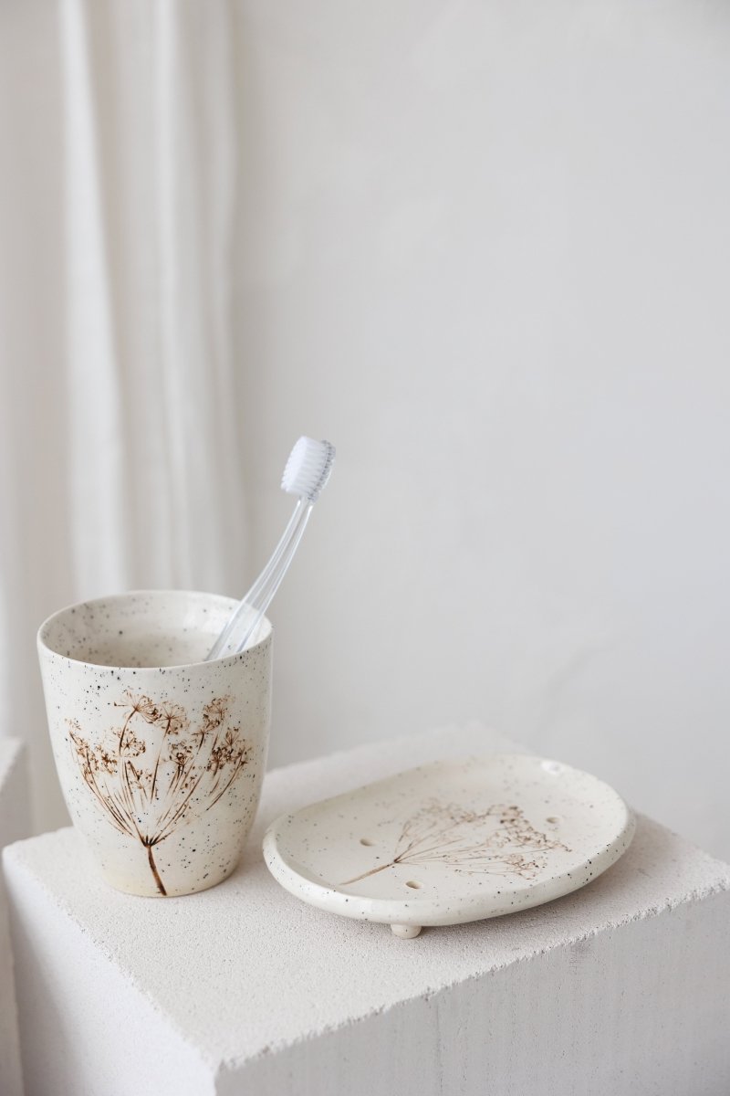 Keraminiai indai vonios kambariui