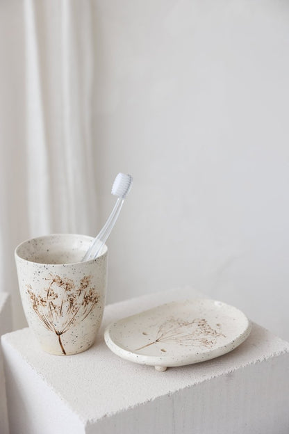 Keraminiai indai vonios kambariui