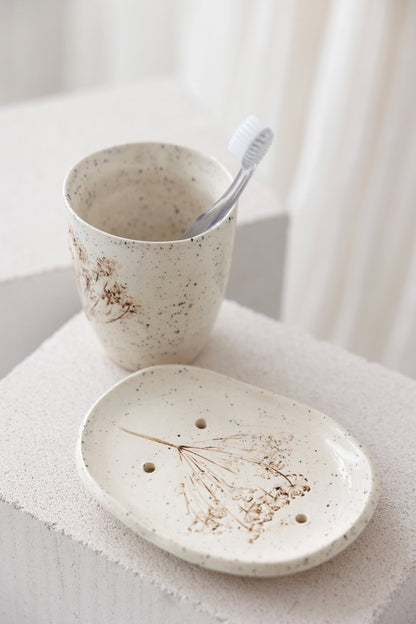 Keraminiai indai vonios kambariui